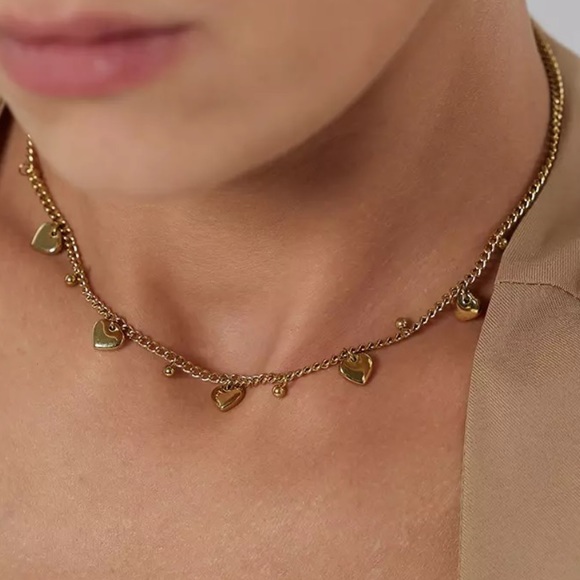 Jewelry - 💛Gold plated hearts chain necklace